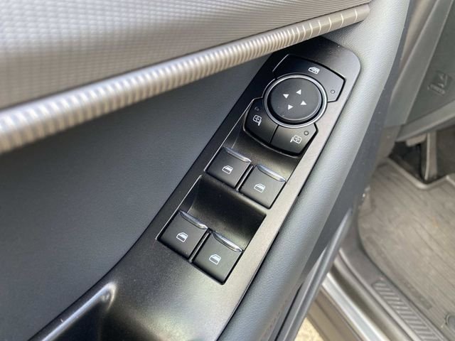 Used 2025 Ford Explorer Active RWD image 18