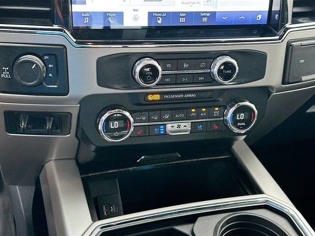 Used 2022 Ford F250 Lariat w/ Lariat Value Package AWD/4WD image 14
