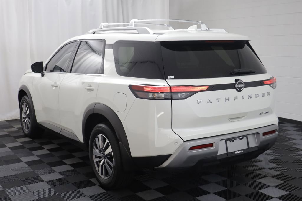 Used 2023 Nissan Pathfinder SL image 16
