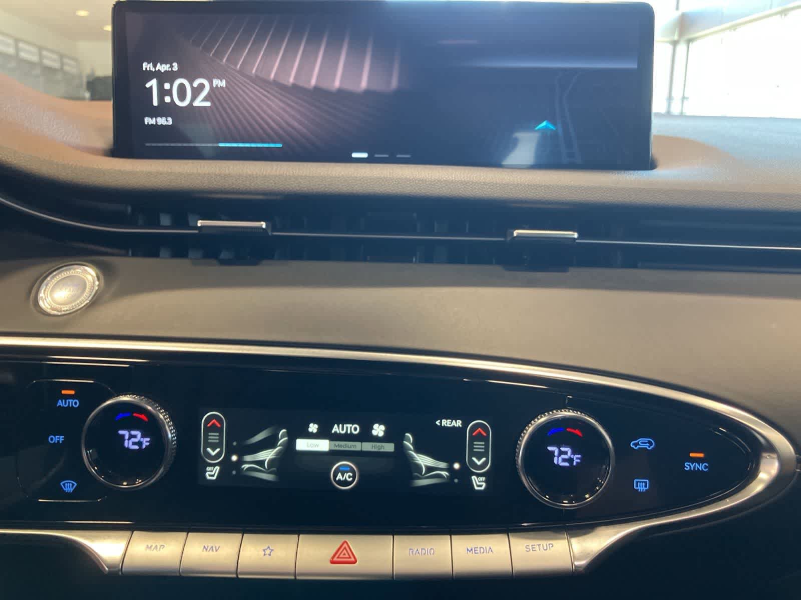 Used 2025 Genesis GV70 2.5T image 18