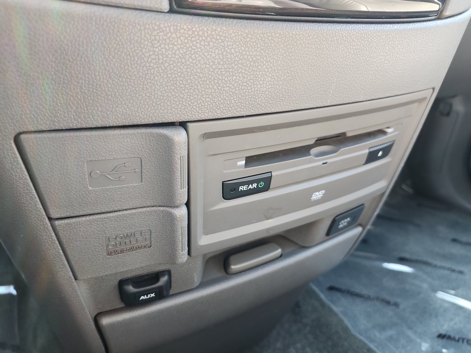 Used 2016 Honda Odyssey Touring image 23