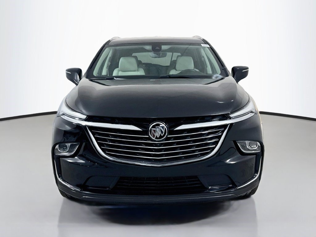 Used 2024 Buick Enclave Essence w/ Technology Package FWD image 2