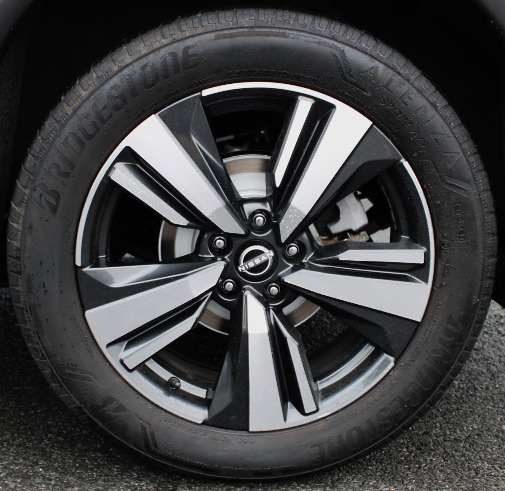 Certified 2022 Nissan Rogue Platinum w/ Head-Up Display Package image 13