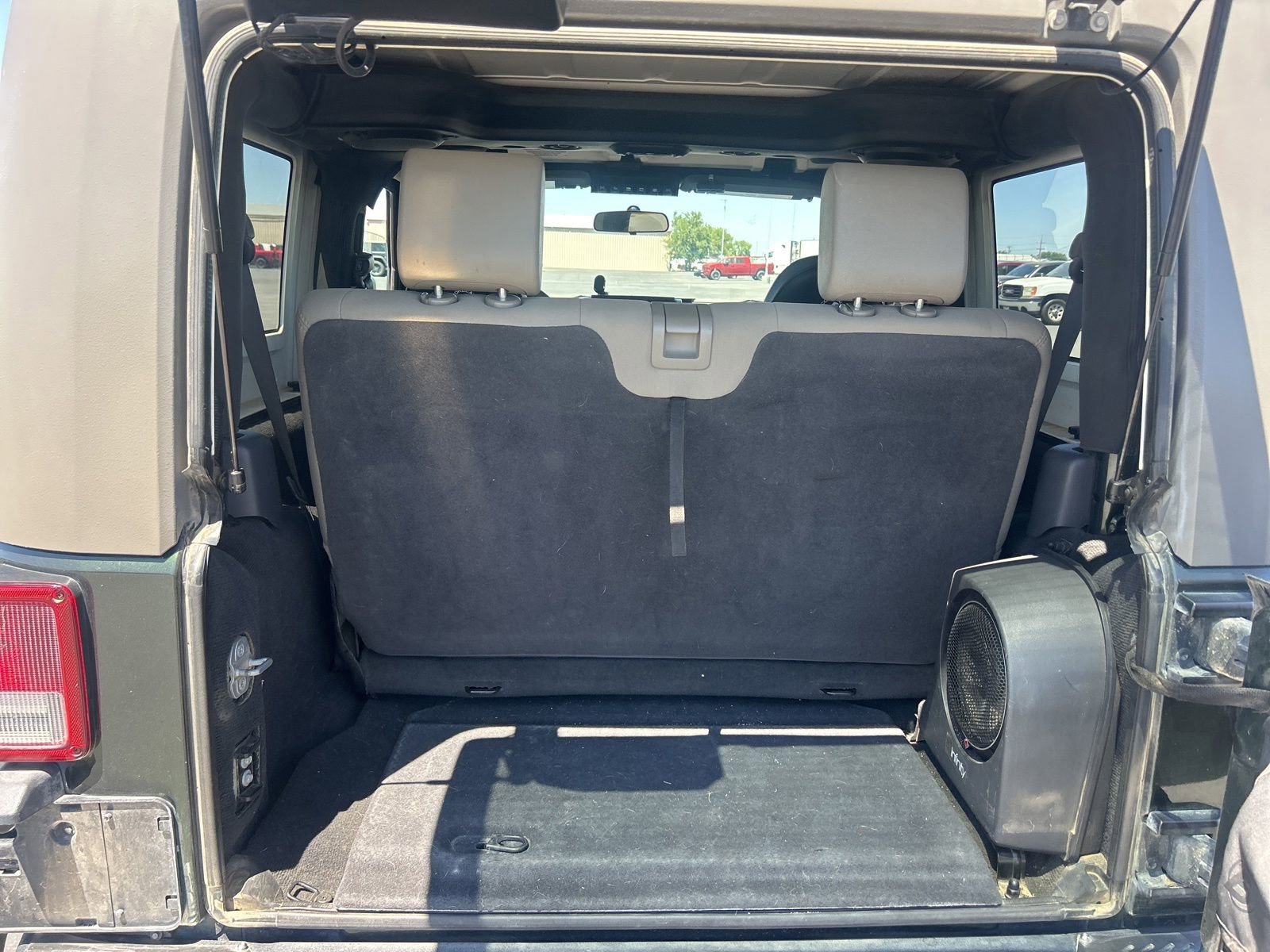 Used 2010 Jeep Wrangler Sahara w/ Trailer Tow Group AWD/4WD image 13