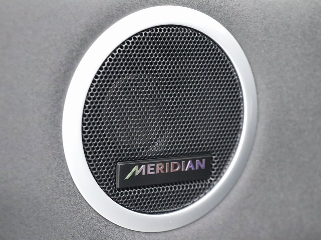 Used 2020 Land Rover Discovery HSE image 21