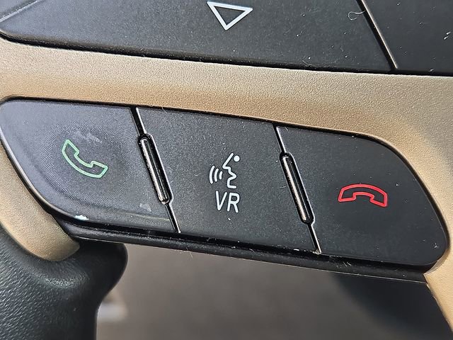 Used 2014 Jeep Grand Cherokee Laredo w/ All Weather Capability Group image 28