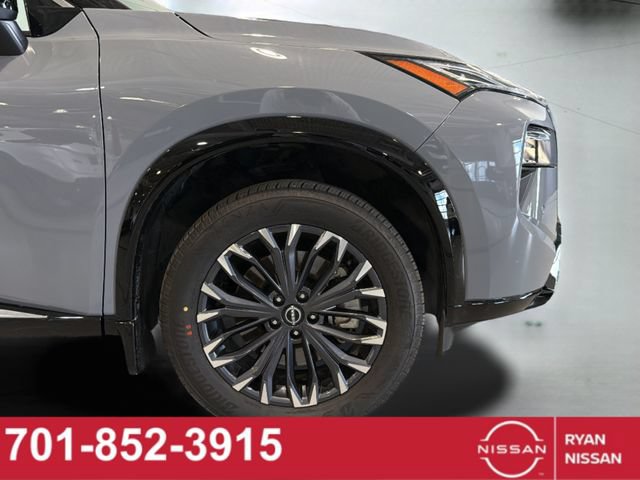 Certified 2025 Nissan Rogue Platinum w/ Tech Package AWD/4WD image 19