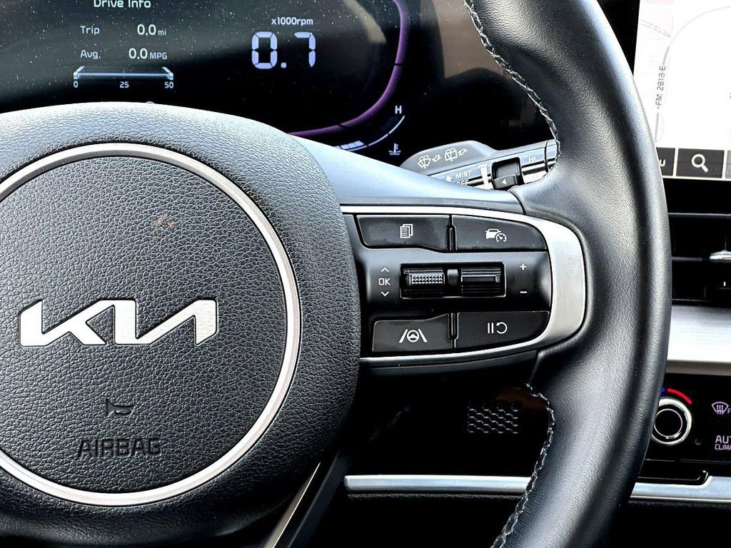 Used 2023 Kia Sportage EX image 24