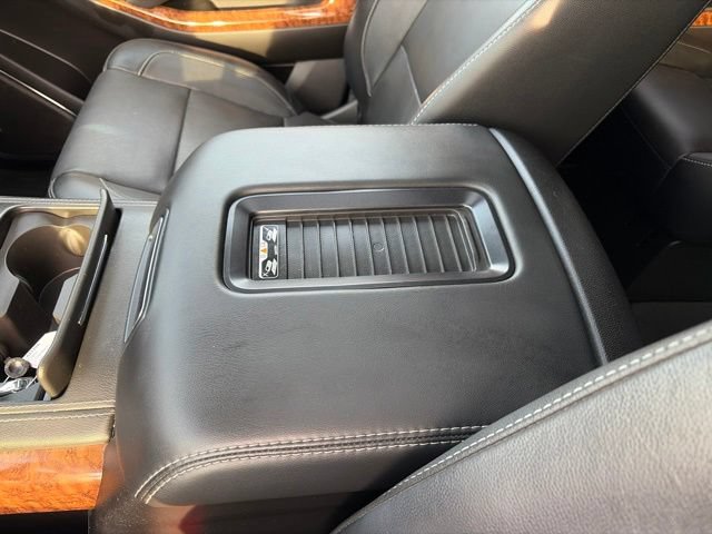 Used 2020 Chevrolet Tahoe Premier AWD/4WD image 31