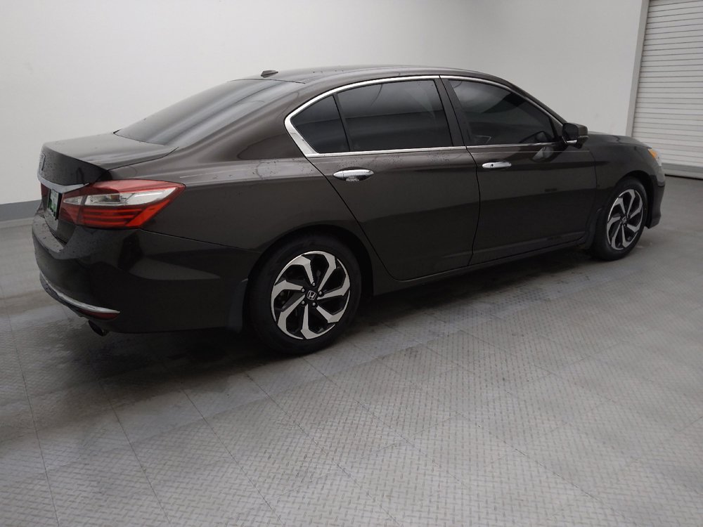 Used 2017 Honda Accord EX image 10