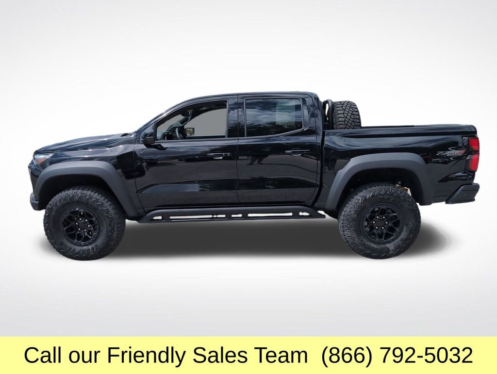Used 2024 Chevrolet Colorado ZR2 w/ ZR2 Bison Edition AWD/4WD image 2