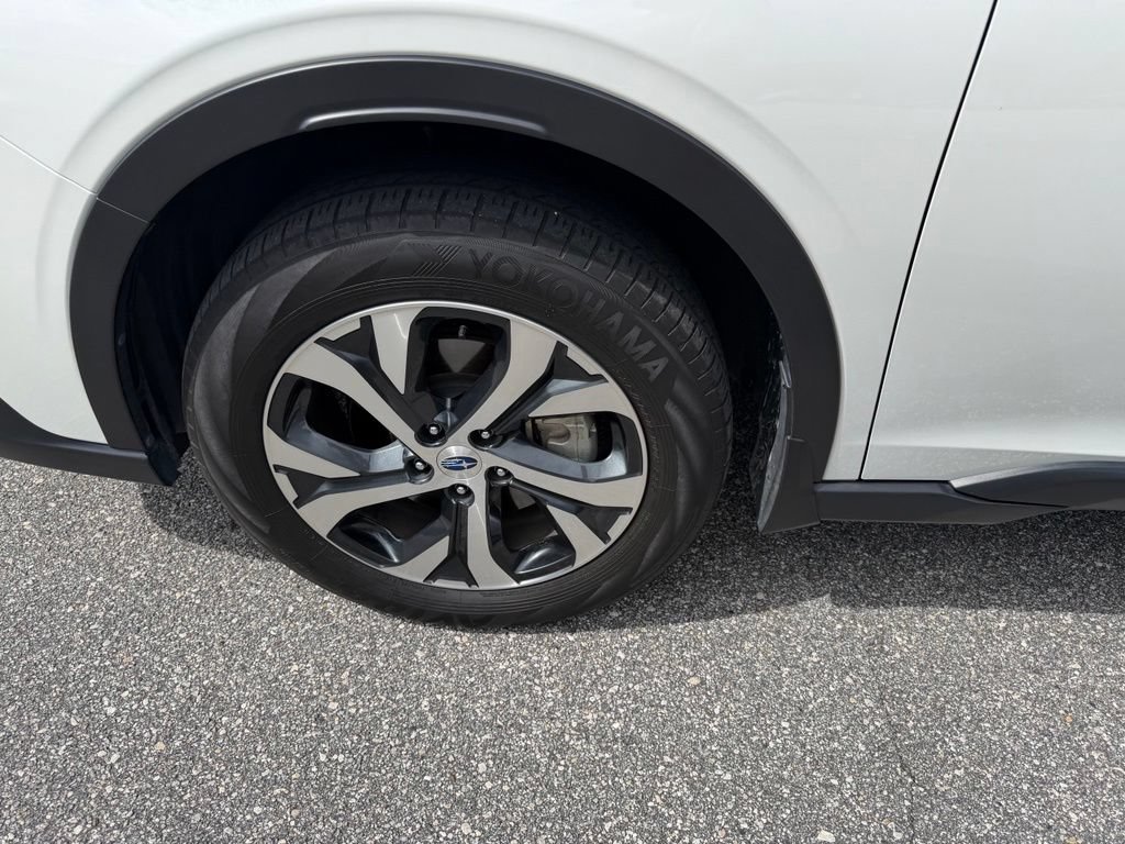 Used 2022 Subaru Outback Touring AWD/4WD image 11