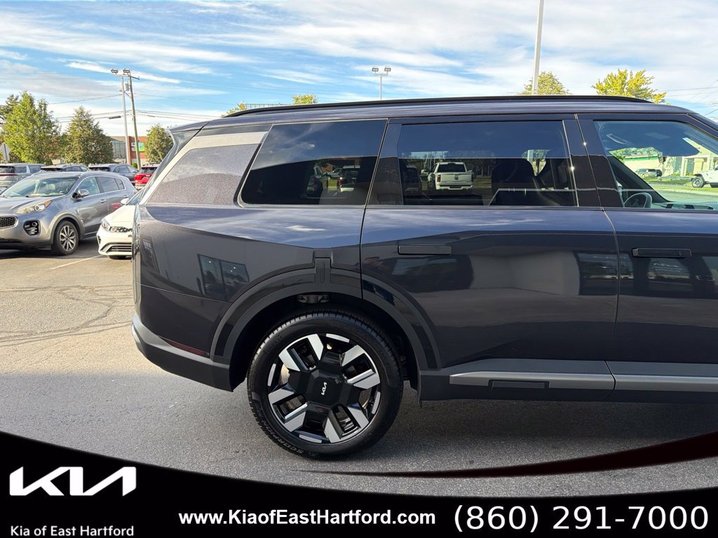 Used 2027 Kia Telluride S w/ Towing Package AWD/4WD image 7
