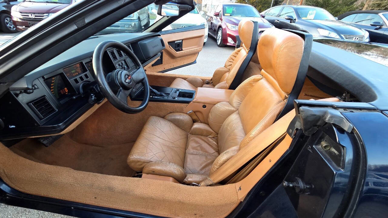 Used 1989 Chevrolet Corvette Convertible RWD image 30