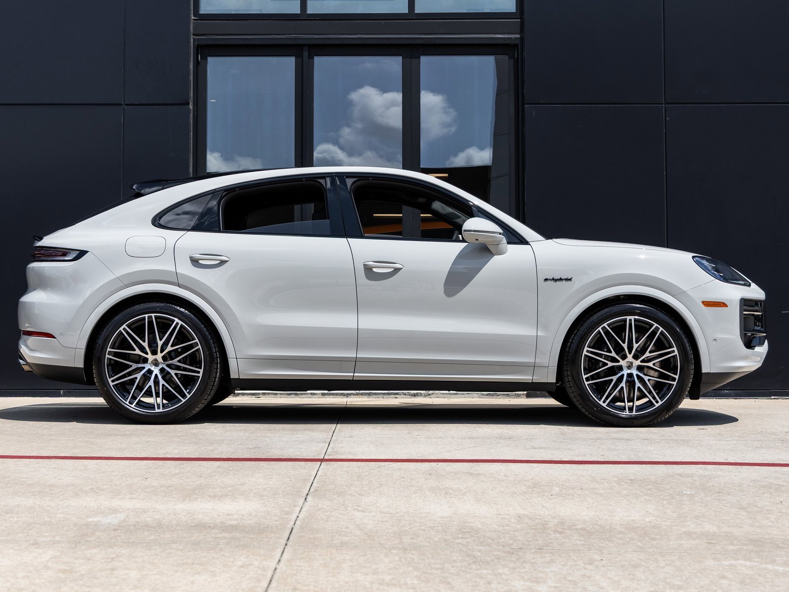 New 2026 Porsche Cayenne Turbo image 12
