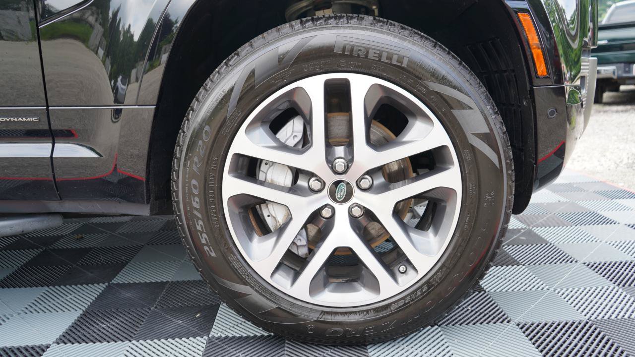 Used 2021 Land Rover Defender 110 X-Dynamic SE AWD/4WD image 37