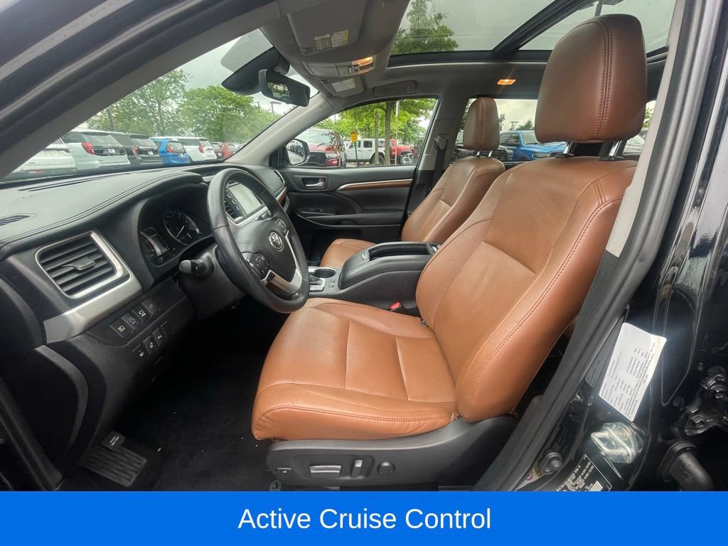 Used 2019 Toyota Highlander Limited AWD/4WD image 21
