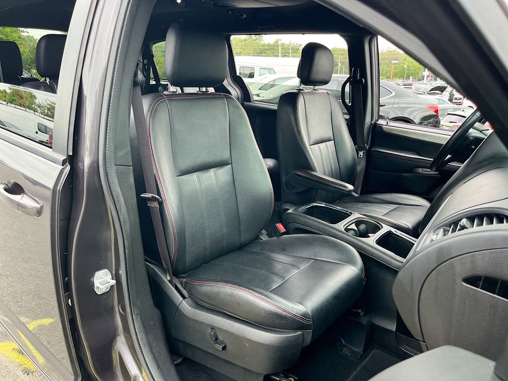 Certified 2018 Dodge Grand Caravan GT FWD image 28