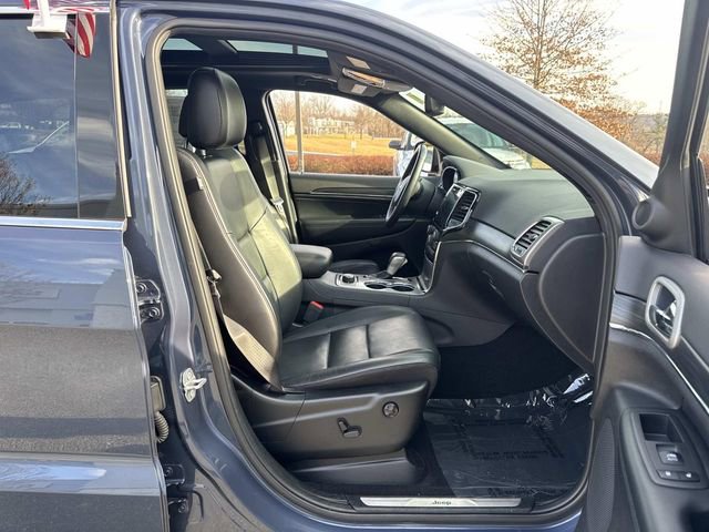Used 2020 Jeep Grand Cherokee Limited w/ Luxury Group II image 11