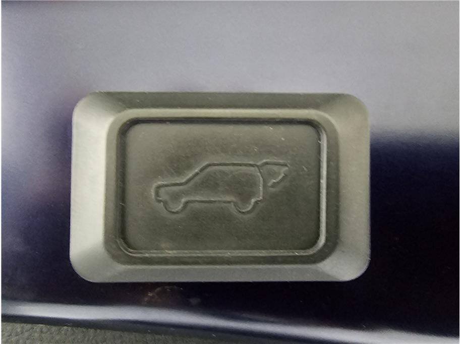 Used 2020 Toyota RAV4 XLE w/ Convenience Package AWD/4WD image 13