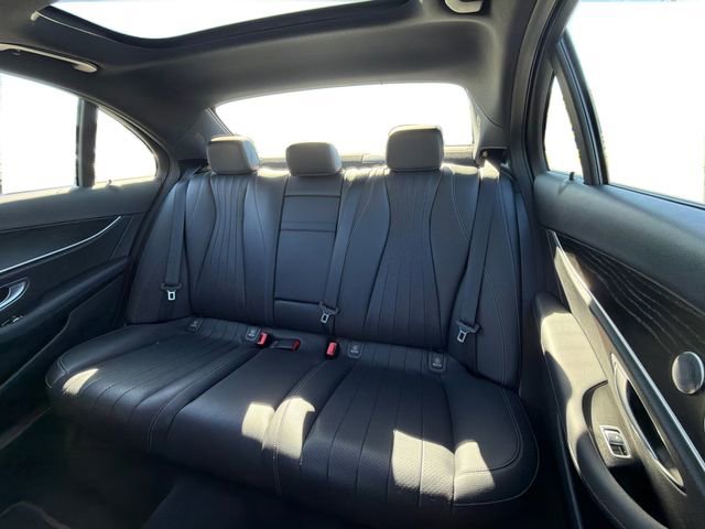 Used 2018 Mercedes-Benz E 300 4MATIC image 15