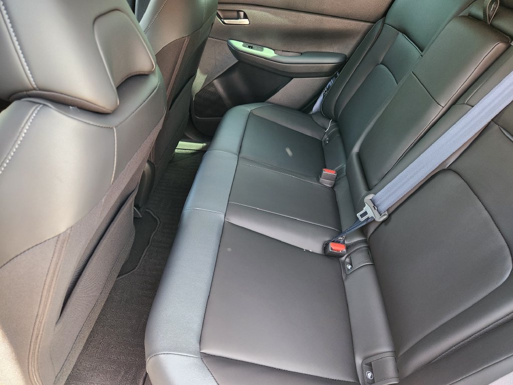 New 2026 Nissan Leaf SV+ w/ Floor Mat Package (SV+) FWD image 30