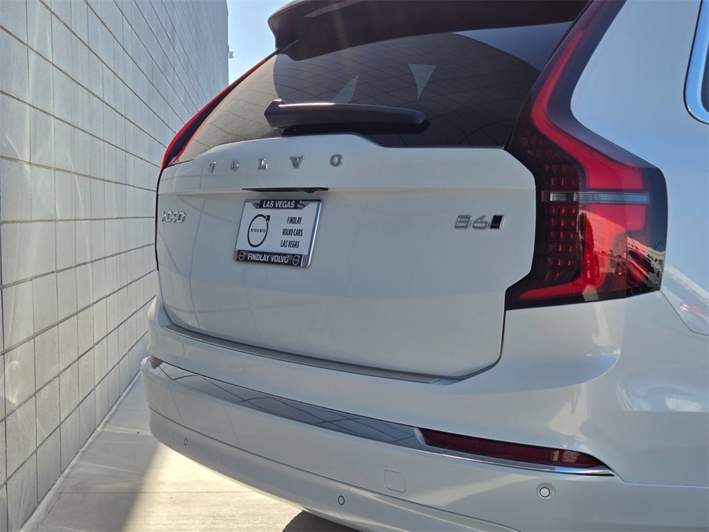 New 2026 Volvo XC90 B6 Ultra w/ Protection Package image 8