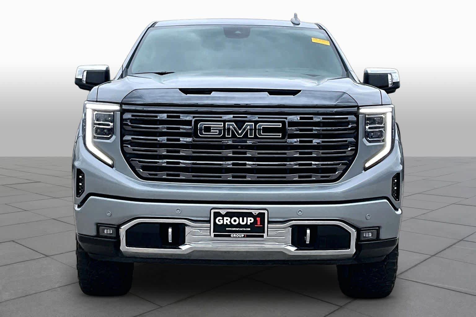 Used 2023 GMC Sierra 1500 Denali Ultimate AWD/4WD image 4