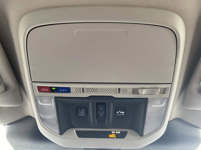 Used 2024 Subaru Forester Touring w/ Pop Package 2 image 31