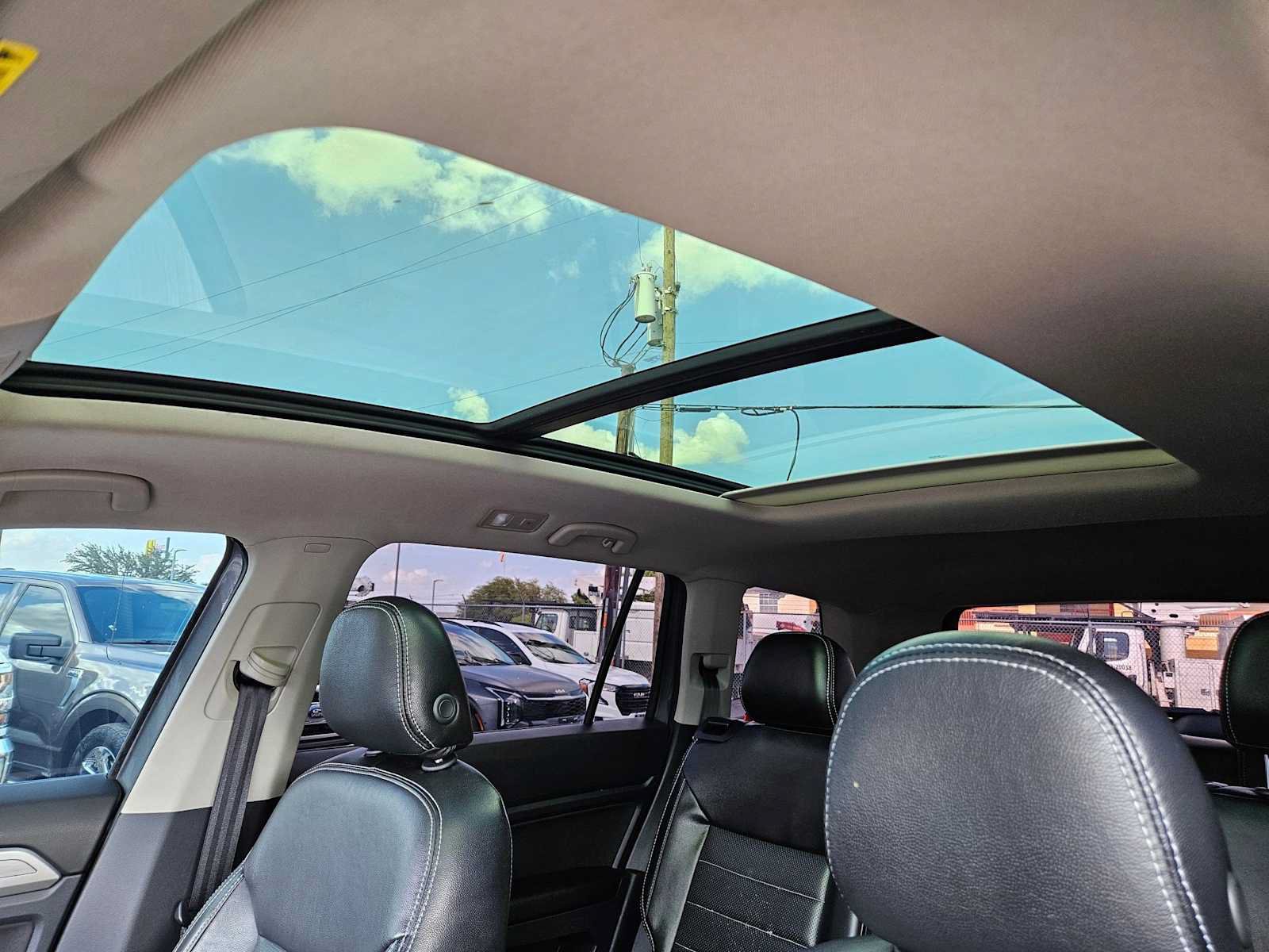 Used 2018 Volkswagen Atlas Launch Edition AWD/4WD image 13