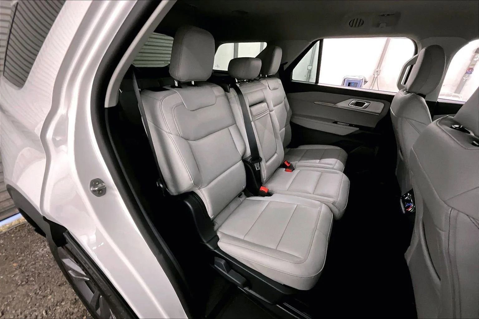 New 2026 Ford Explorer Active w/ Active Comfort Package image 26