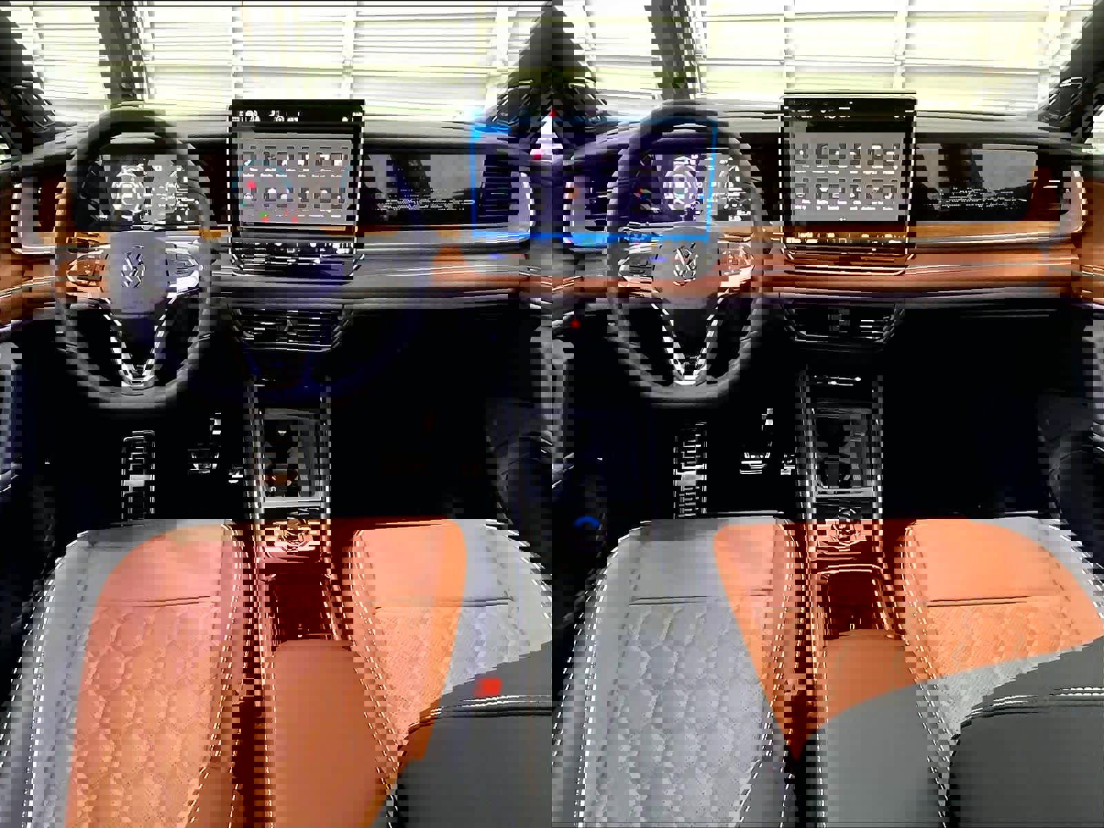 New 2026 Volkswagen Tiguan SEL R-Line image 7