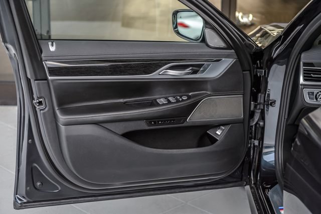 Used 2019 BMW 740i w/ M Sport Package RWD image 50