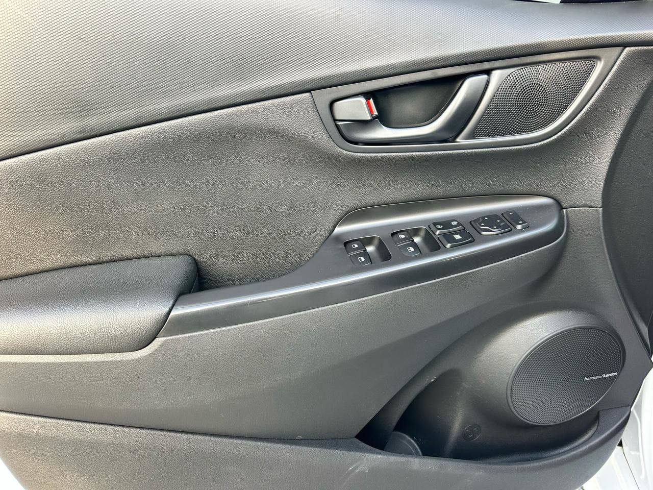Used 2023 Hyundai Kona N FWD image 8