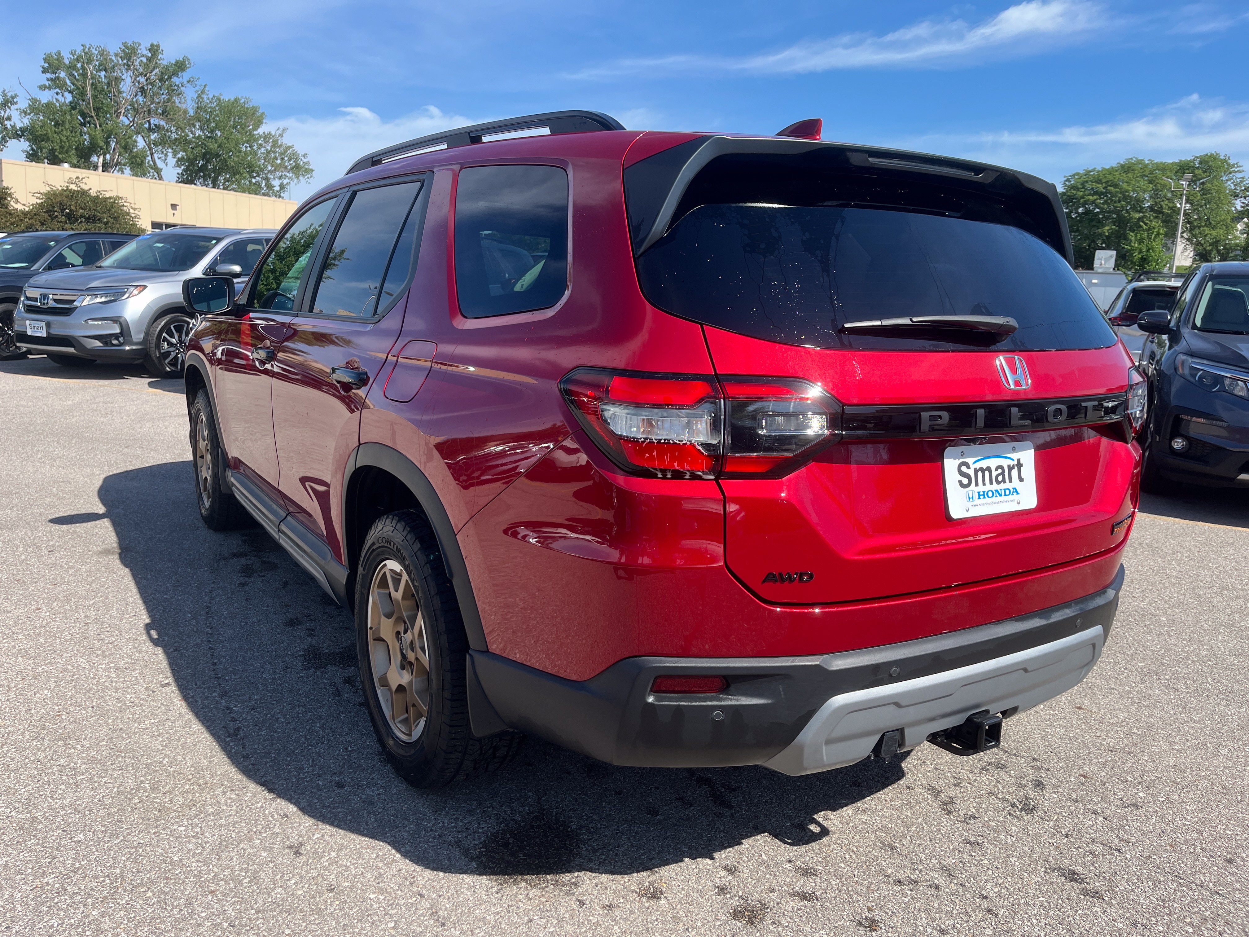 Certified 2024 Honda Pilot TrailSport image 6