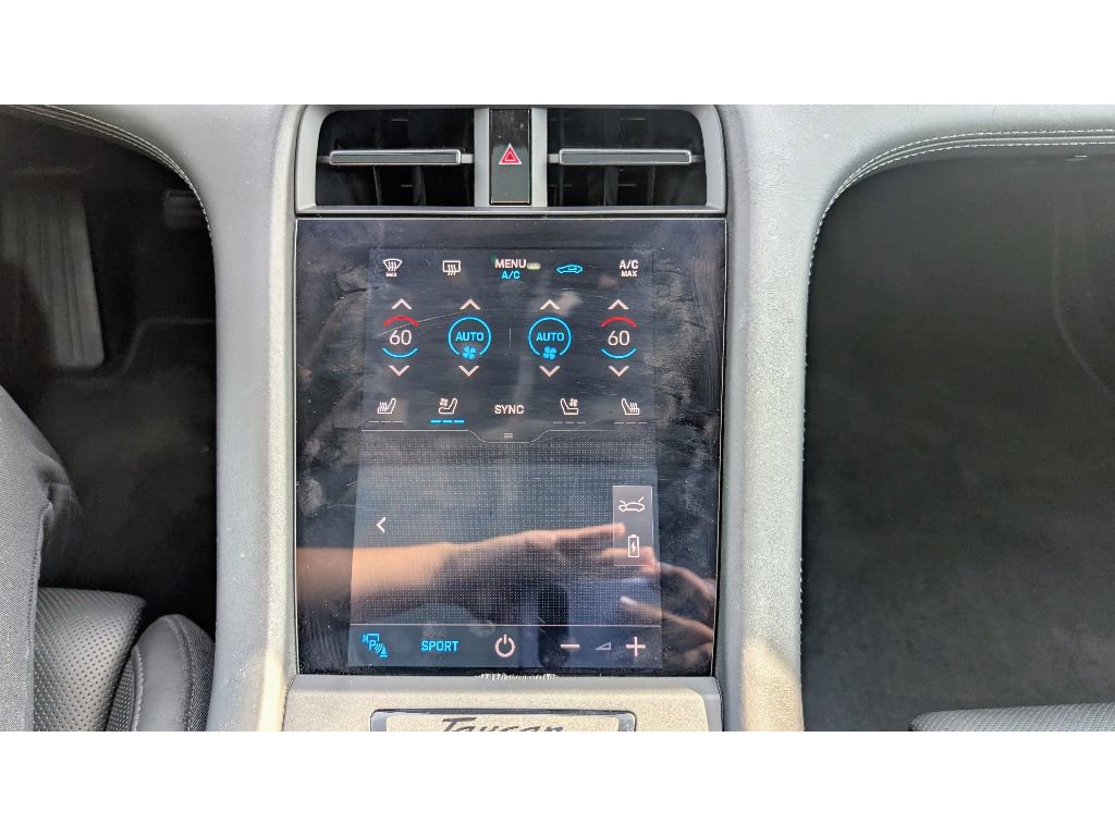 Used 2020 Porsche Taycan 4S image 29