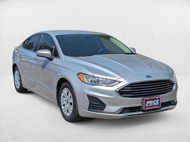 Used 2019 Ford Fusion S image 3