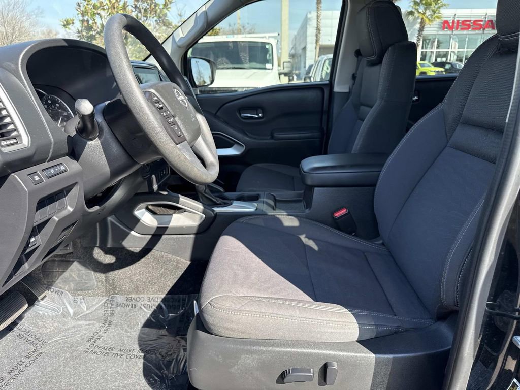Used 2022 Nissan Frontier SV image 20