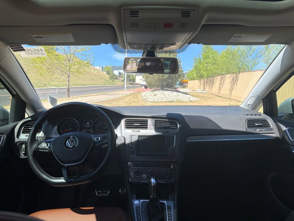 Used 2017 Volkswagen Golf Alltrack SE image 18