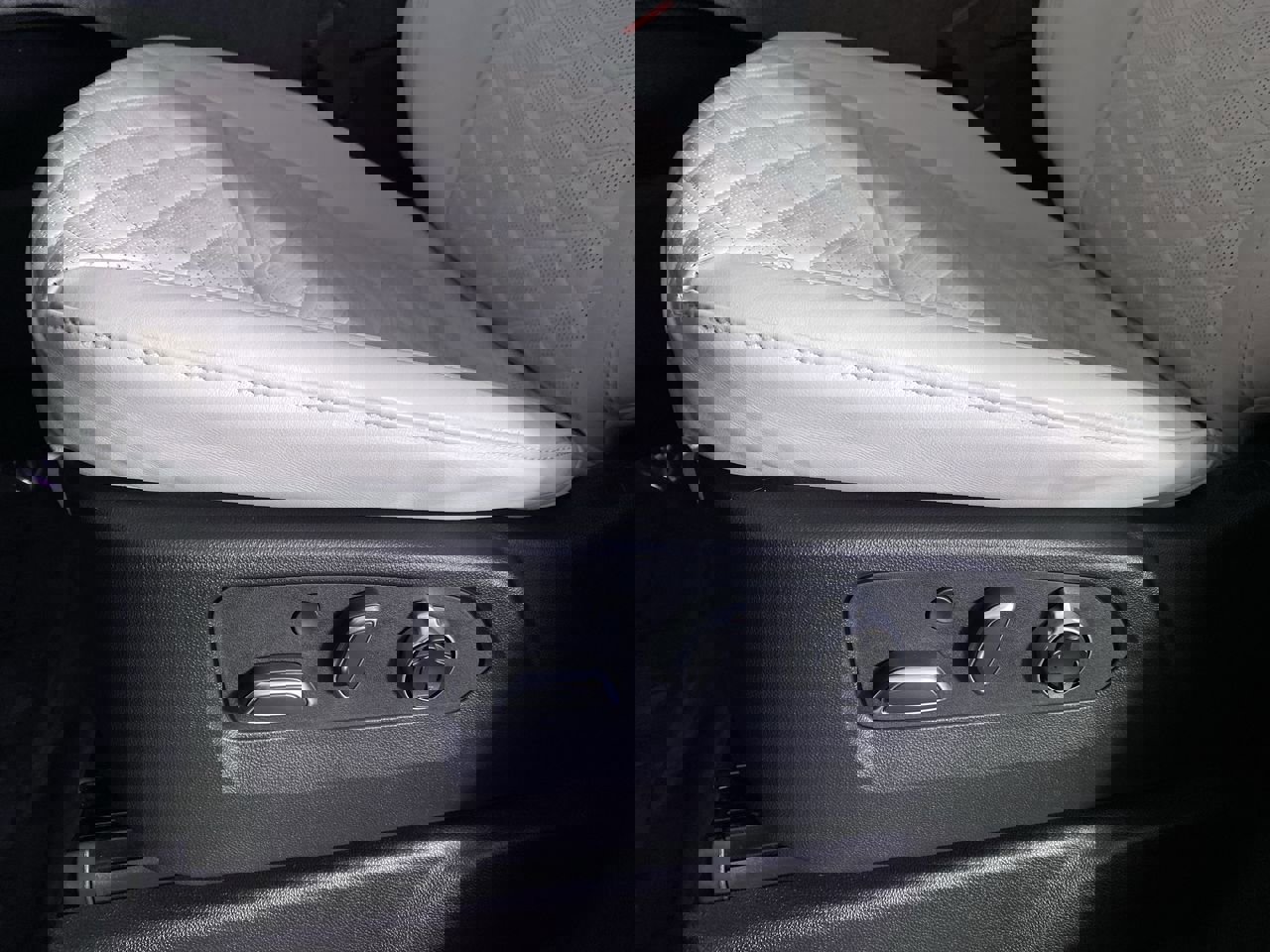 Certified 2025 Cadillac Escalade Sport Platinum w/ LPO, ONYX Package image 10