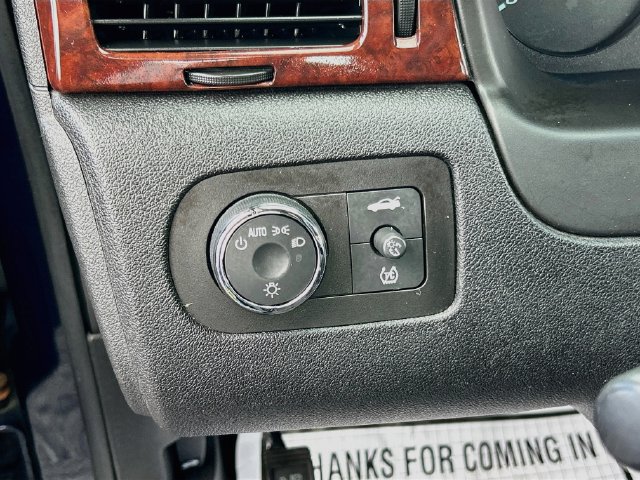 Used 2010 Chevrolet Impala LS FWD image 15