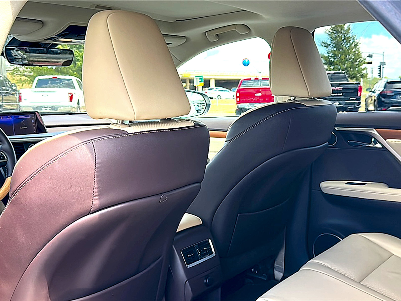 Used 2016 Lexus RX 350 FWD w/ Premium Package image 18