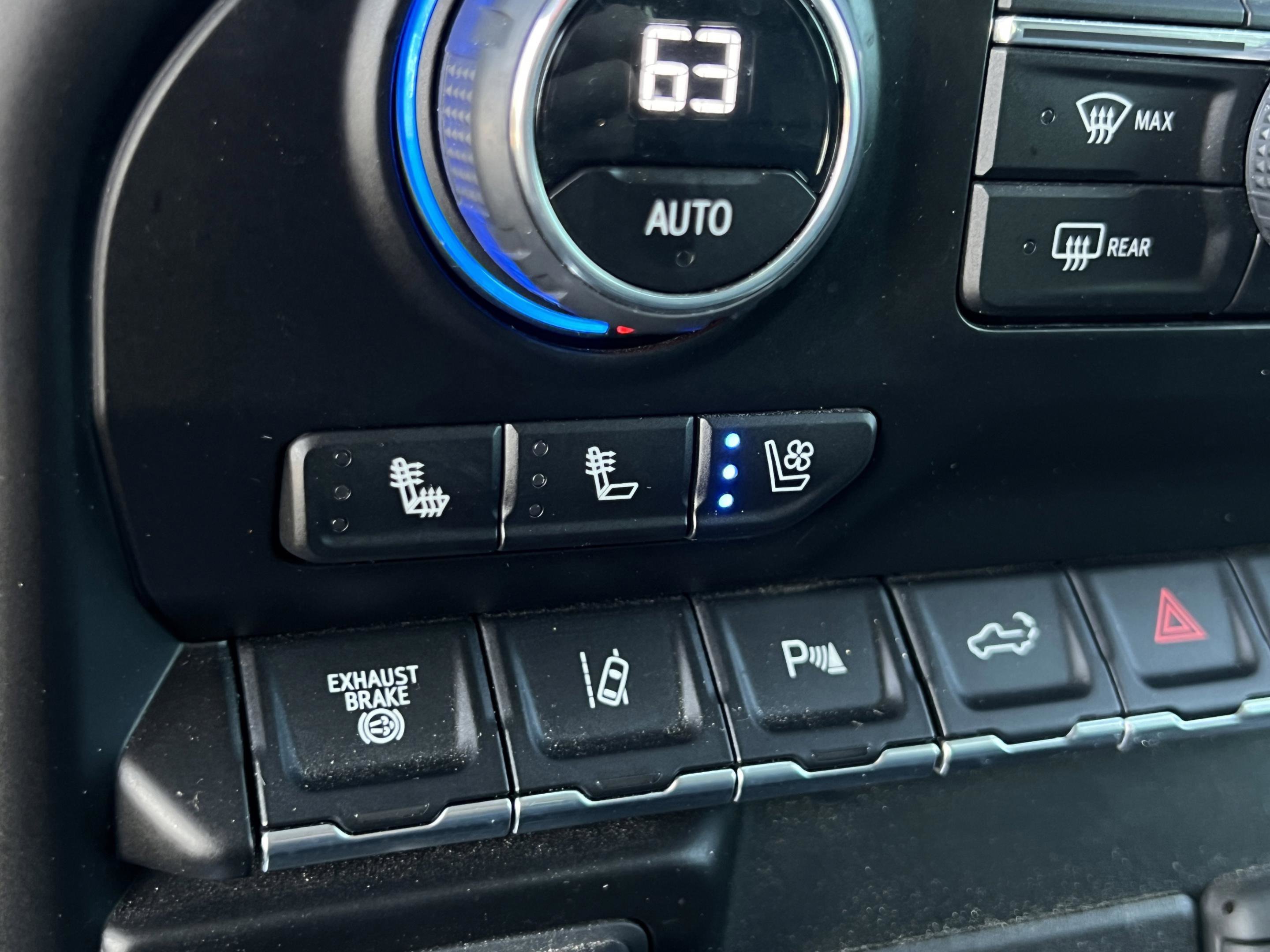 Used 2023 Chevrolet Silverado 2500 LTZ w/ LTZ Premium Package image 29