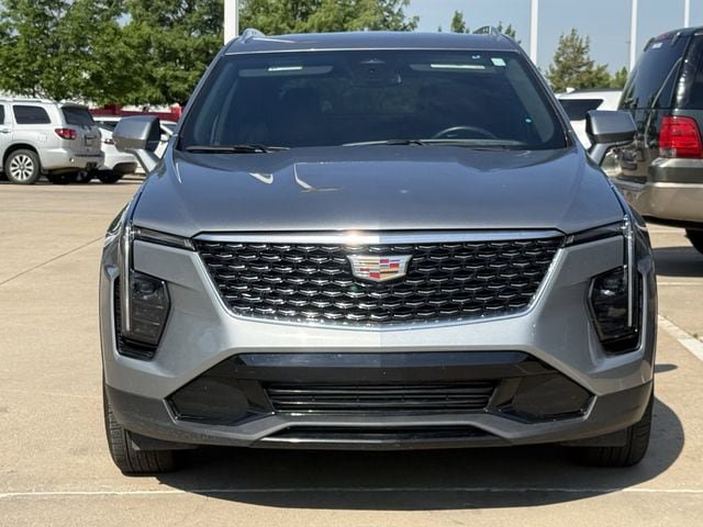 Used 2025 Cadillac XT4 Premium Luxury FWD image 8