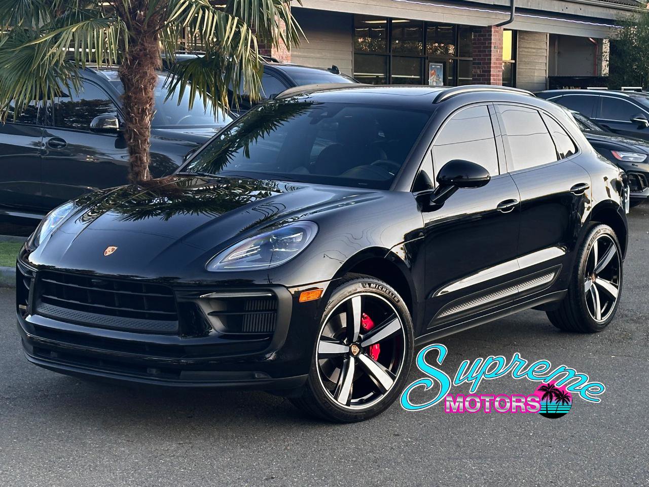 Used 2022 Porsche Macan S w/ Premium Package Plus image 1