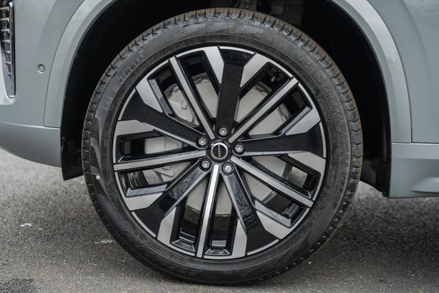 New 2026 Volvo XC90 T8 Ultra w/ Protection Package Premier image 17