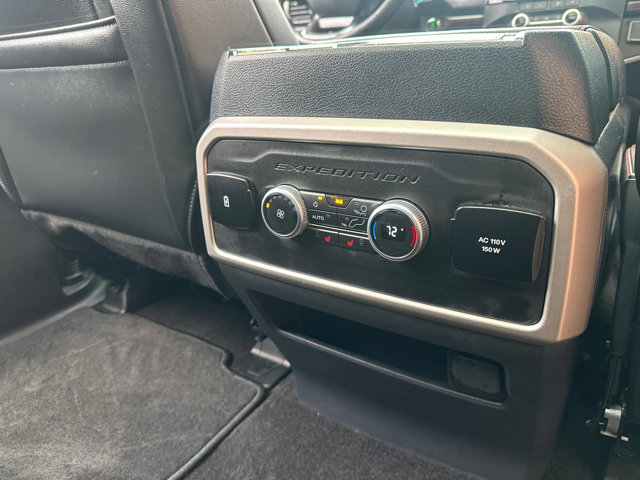 Used 2022 Ford Expedition Max Limited image 36