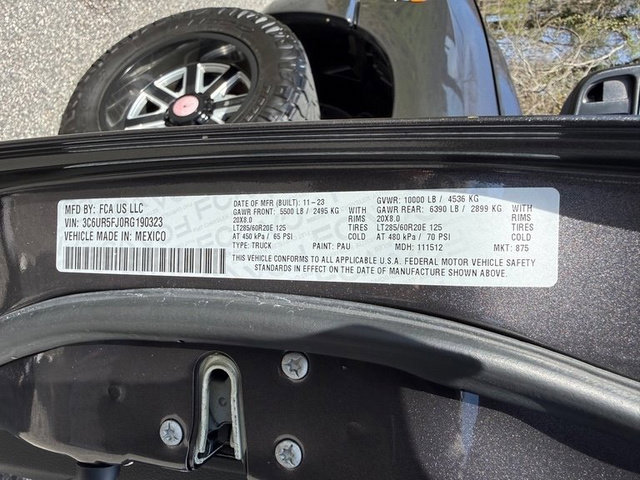 Used 2024 RAM 2500 Laramie w/ Night Edition image 37