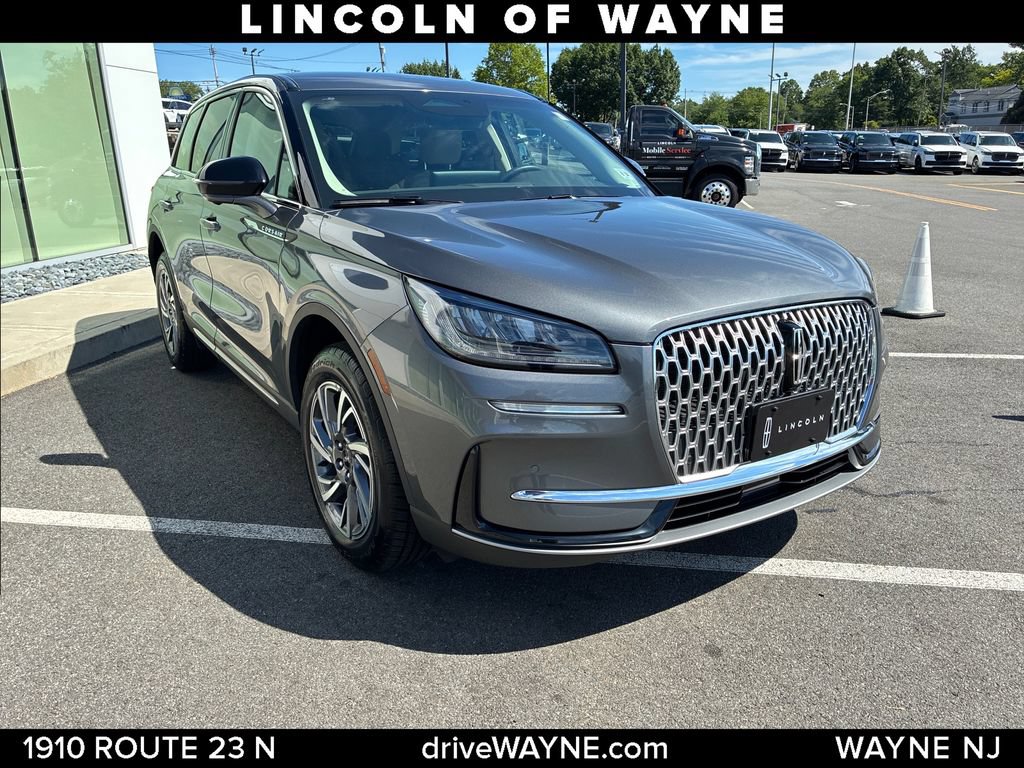 Certified 2023 Lincoln Corsair AWD w/ Equipment Group 101A image 10