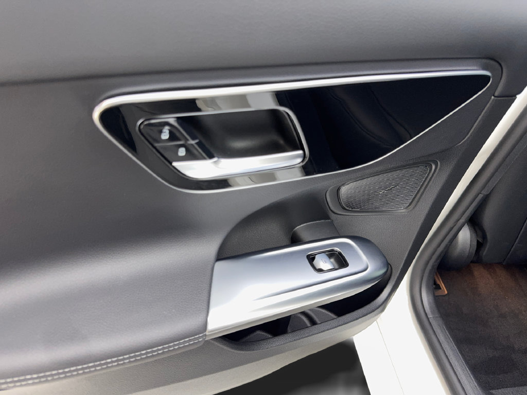 Used 2023 Mercedes-Benz C 300 Sedan image 37